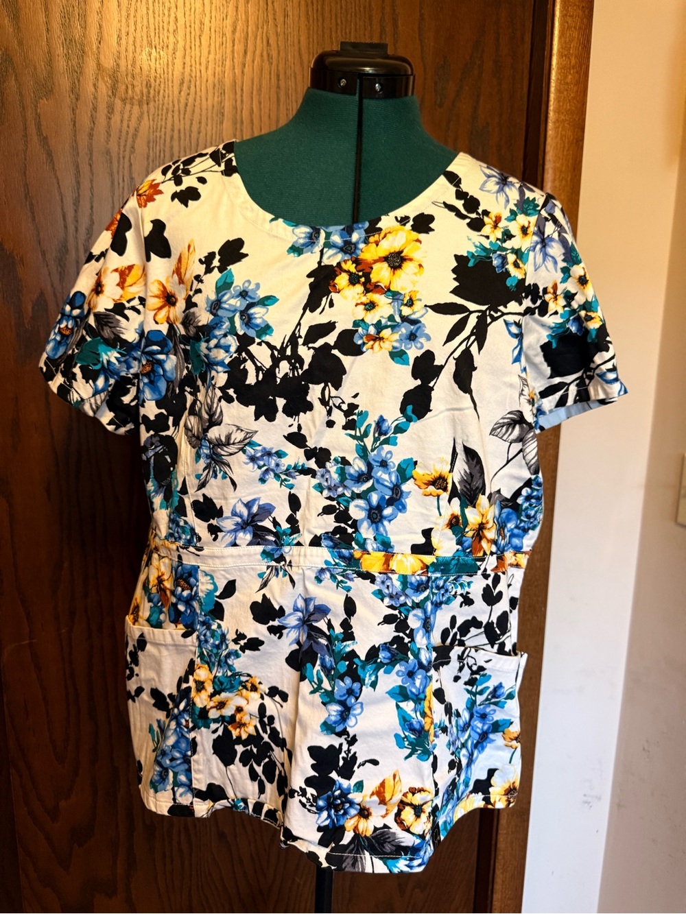 Floral Short-Sleeve Women’s Scrub Top in White with Blue & Yellow Floral Print